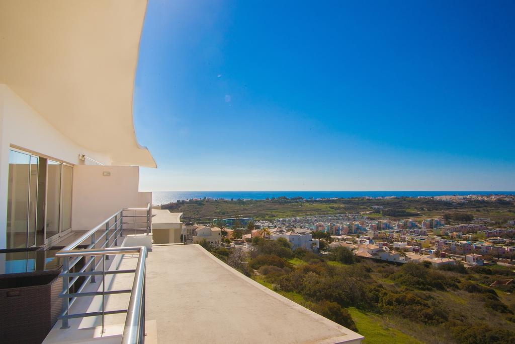 شقة Sea View Penthouse In البوفيرا الغرفة الصورة
